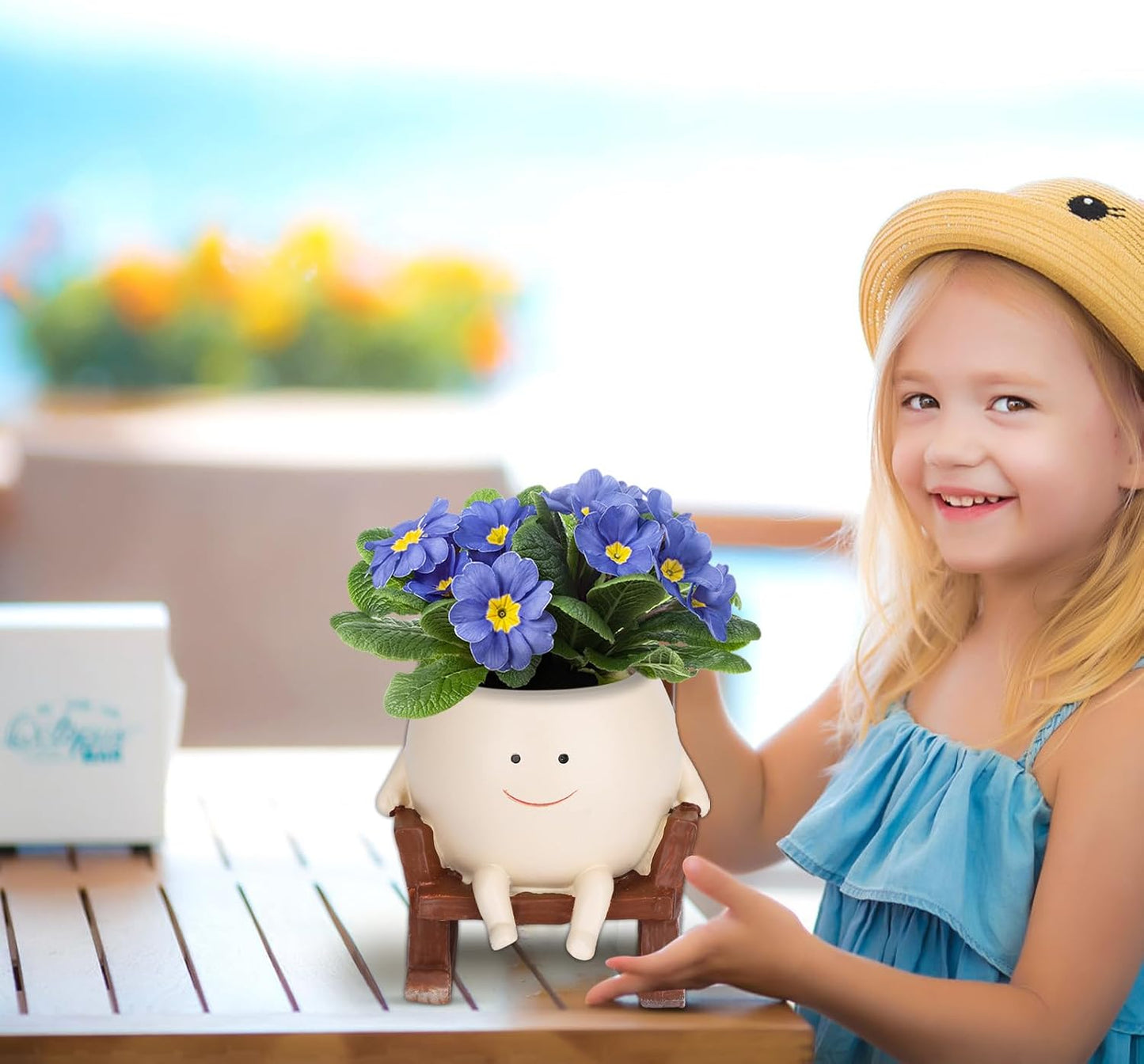 Smiley Face Flower Pot, Unique Smiley Face Rocking Sitting Rocking Chair Flower Pot,Resin Chair with Drainage Holes, Indoor and Outdoor Plant Pot, DIY Decoration Gift for Plant Lovers